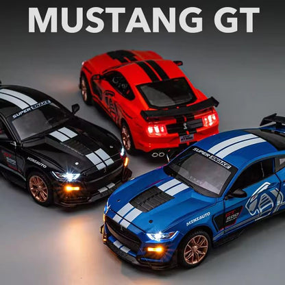 Ford Mustang Shelby GT500 1:24 diecast scale model car