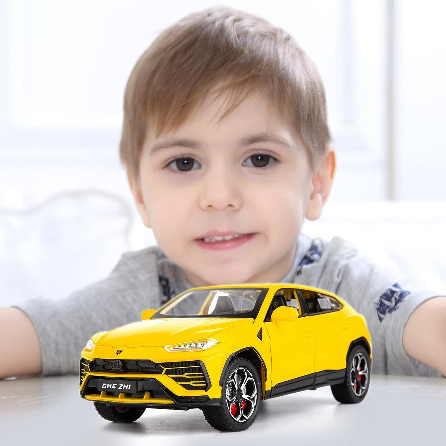 Lamborghini Urus 1:18 Diecast Scale Model Car