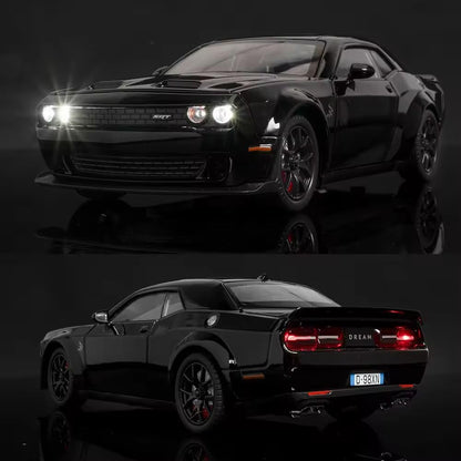 Dodge Challenger SRT Hellcat 1:24 diecast scale model car